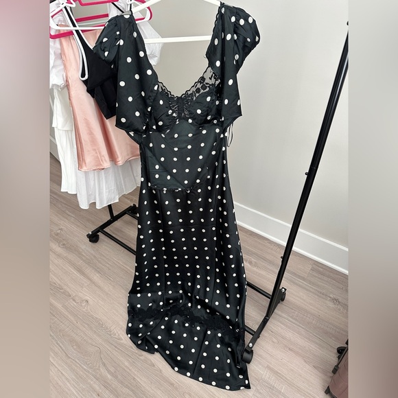 Free People, L, Black & white, polka dot, maxi dress with lace trimmings. - Picture 6 of 9